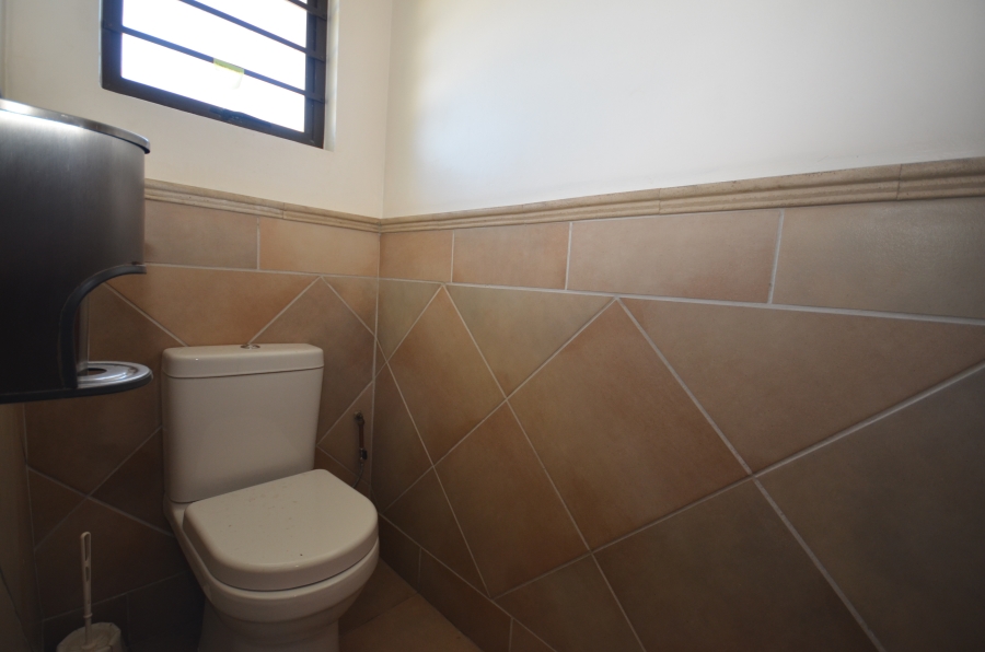 To Let commercial Property for Rent in Gonubie Eastern Cape